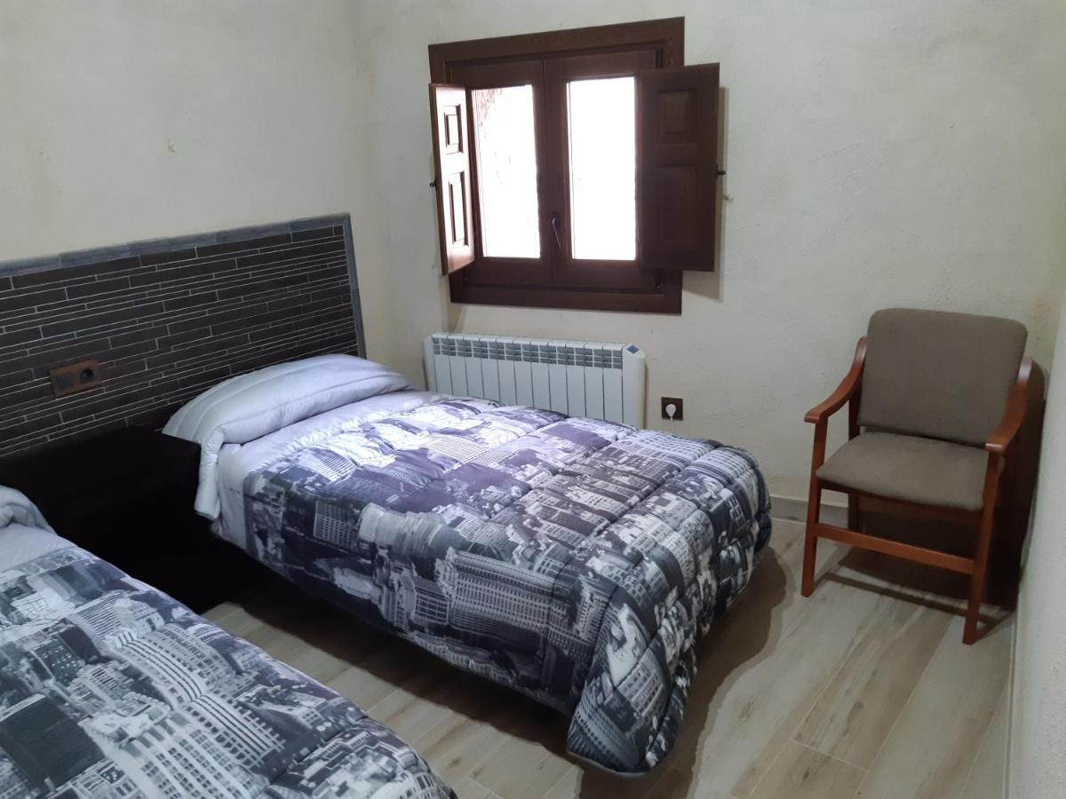 Casa Rural El Secreto Del Castillo Мора де Рубиелос Екстериор снимка