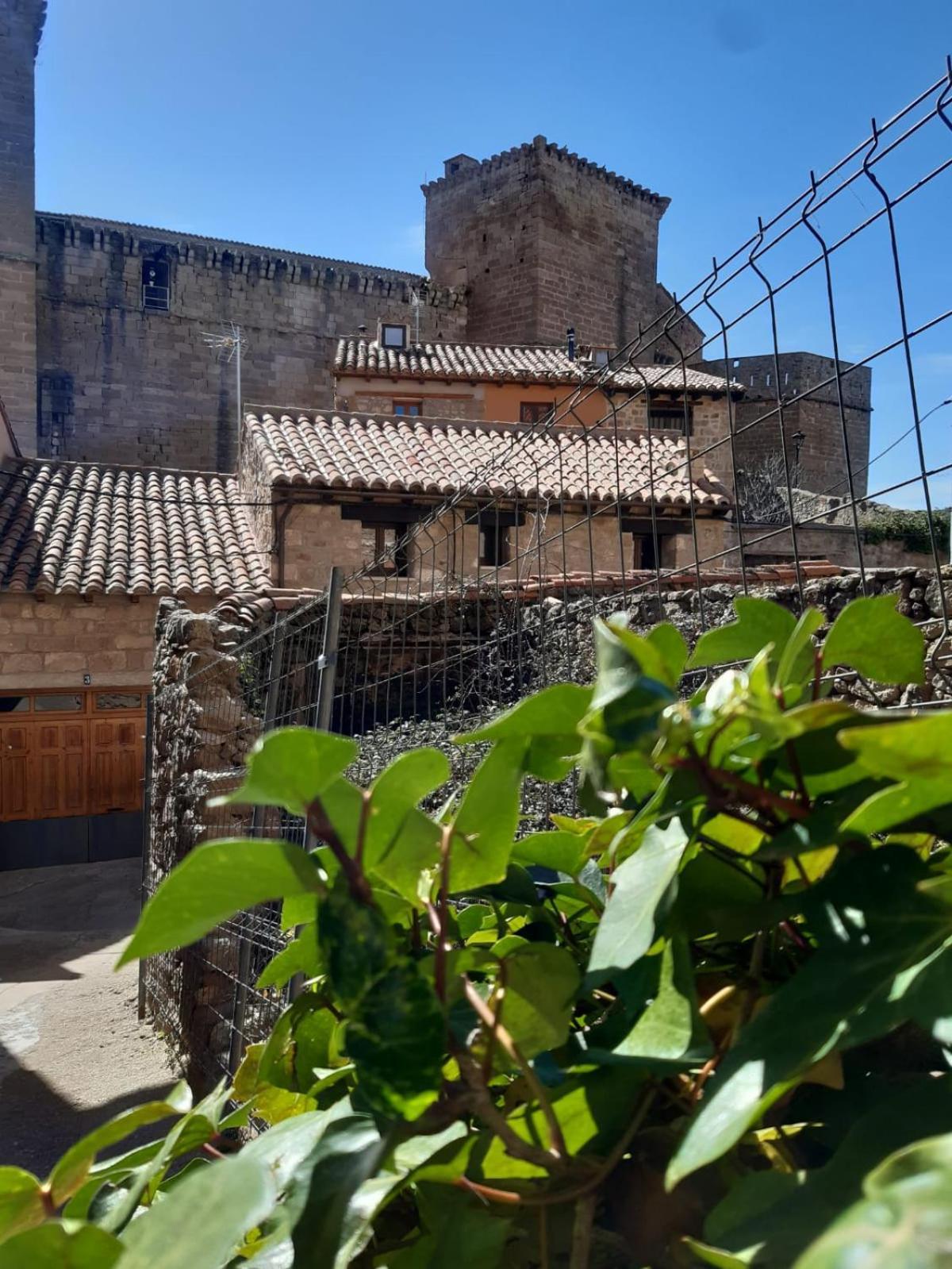 Casa Rural El Secreto Del Castillo Мора де Рубиелос Екстериор снимка